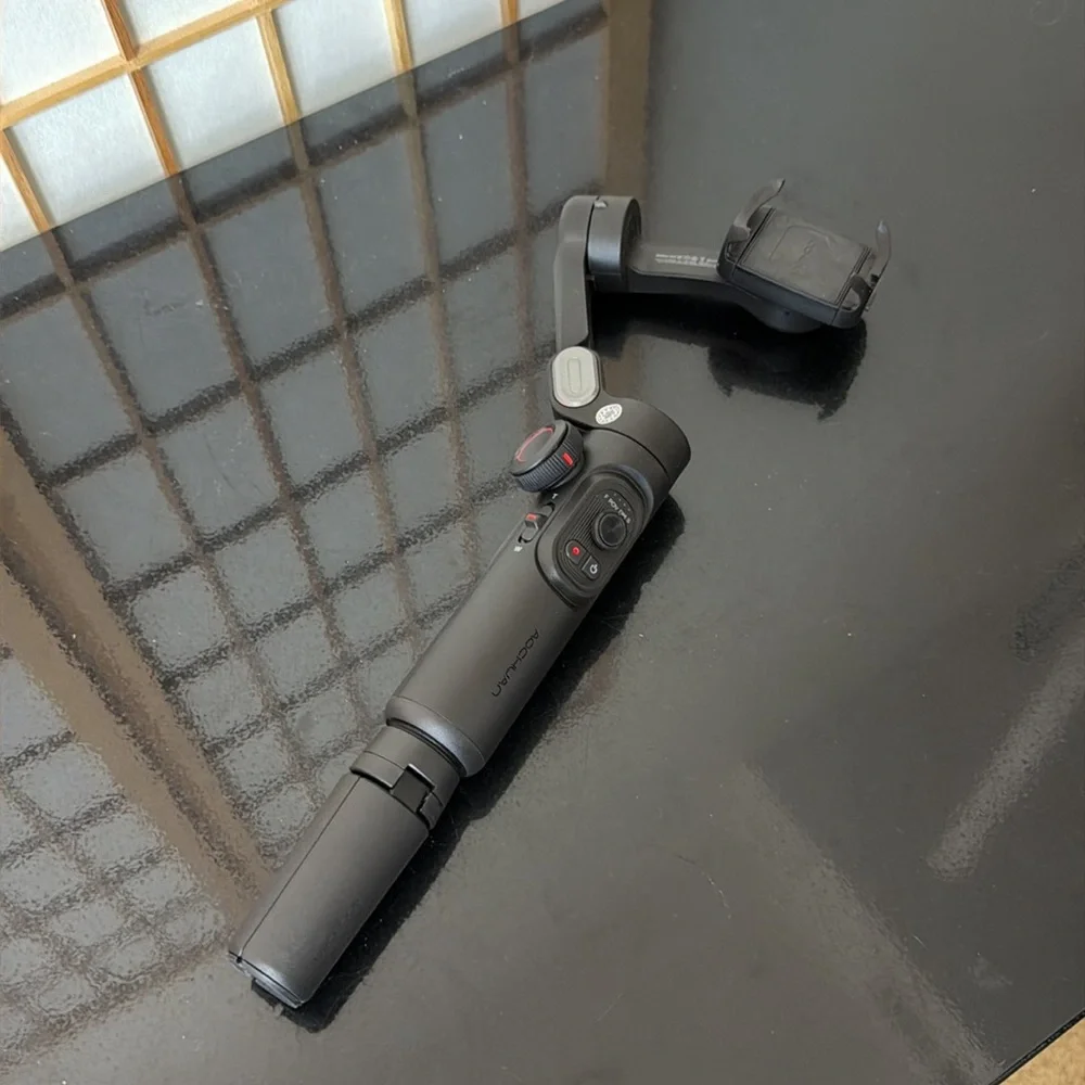 Black Smartphone Gimbal Stabilizer